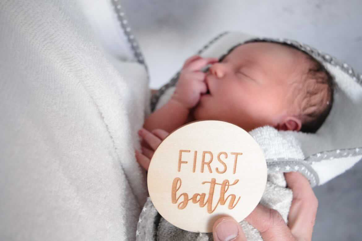 baby milestone plaque