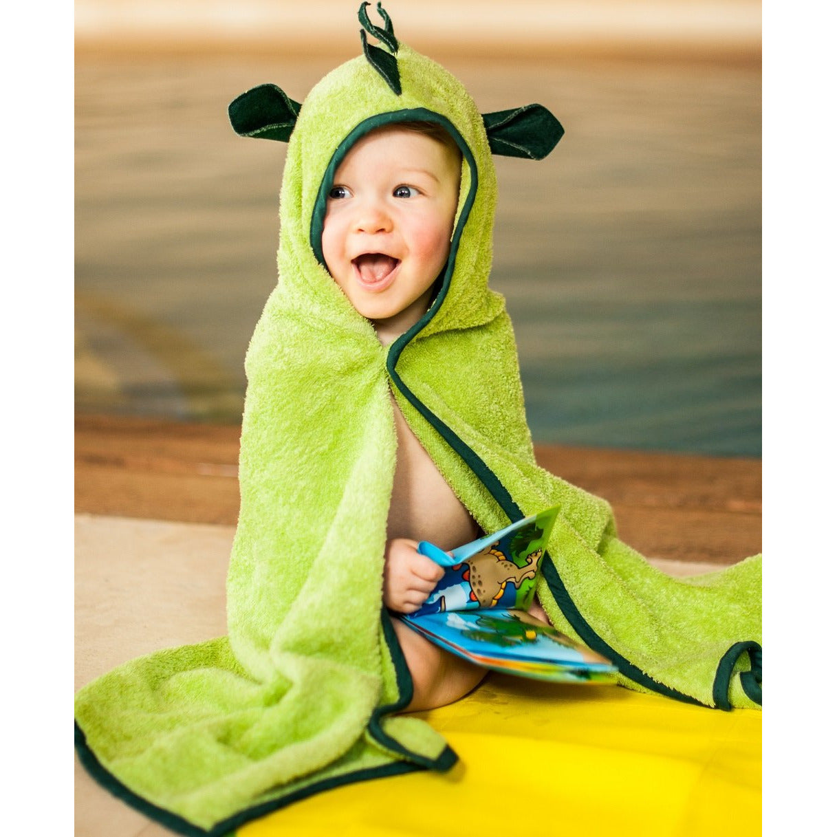 Cuddleroar bamboo soft hooded towel